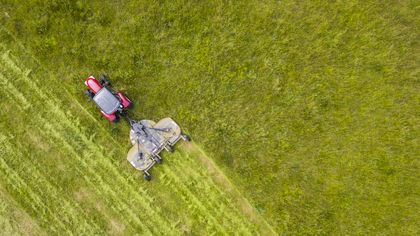 7 Landscaping Tasks You Can Do With a Sub-Compact Tractor